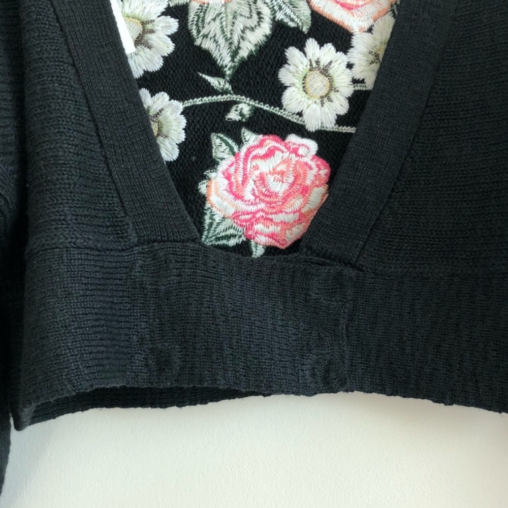 WILDFOX Secret Garden Embroidered Cardigan - Picture 4 of 6